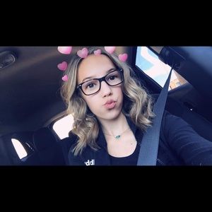 Meet your Posher, Libby